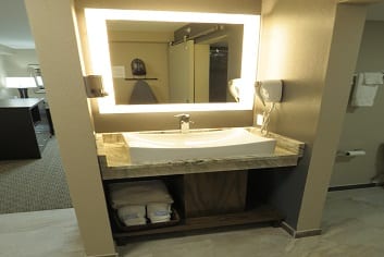 Picture of Put-in-Bay Resort Courtyard Rooms vanity